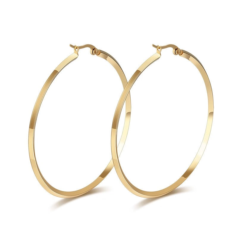 Large round 18K gold hoop earrings